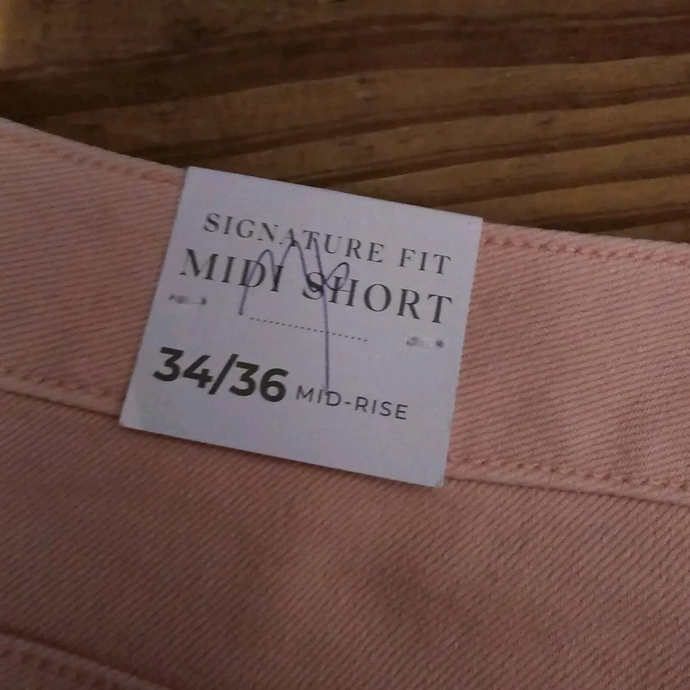 Lane Bryant NWT Women Signature Fit Plus Pink Denim Shorts Sz 34-36 recycled $70